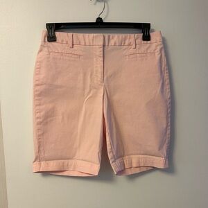 Lands' End Pink Bermuda Shorts Classic Cotton Blend
Size 6